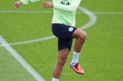 九游体育APP包含赛前曼城调整名单以备欧篮联，更衣室发声环节打磨，态度坚定，控场能力受关注的词条